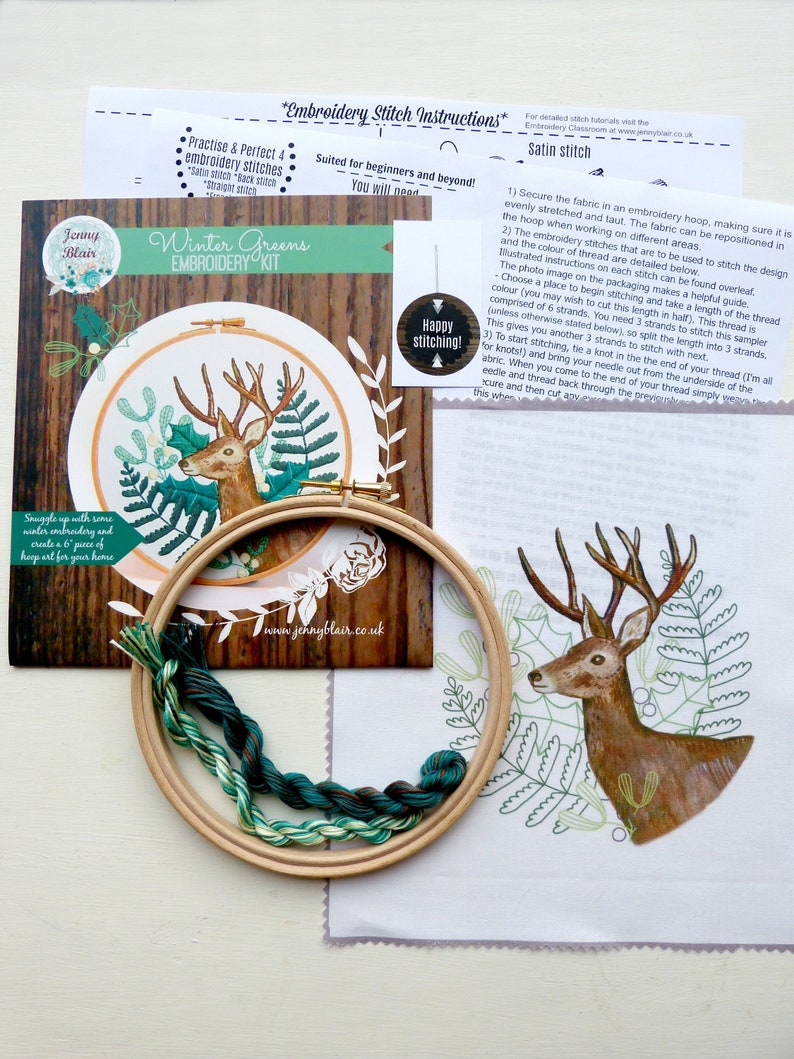 Craft kit Woodland Deer Christmas Botanical design Hoop art Winter decor Winter greens Embroidery Kit Holly Fern DIY gift Mistletoe
