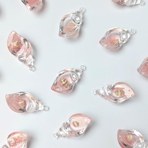 2 pcs transparent glow-in-the-dark conch keyring charm , pink mermaidcore jewelry findings
