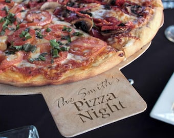 Plateau de service à pizza personnalisé : plateau en bouleau de la Baltique gravé