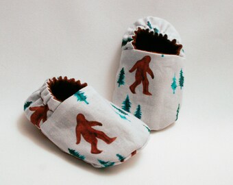 Bigfoot Baby Shoes, 0-3 or 3-6 or 6-9 months, ready to ship