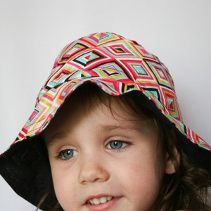 Bold Geometric Child Bucket Hat, ready to ship image 4