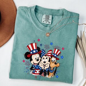 Mickey Minnie Pluto 4. Juli Shirt, Disney Patriotic Mickey Mouse T-Shirt, Disney 4 Bild 3