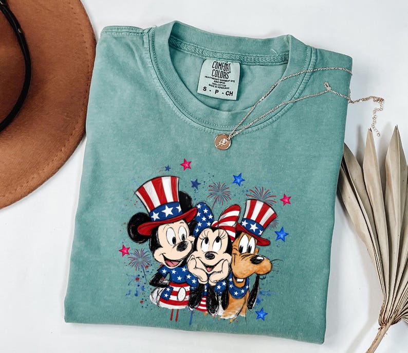Mickey Minnie Pluto 4. Juli Shirt, Disney Patriotic Mickey Mouse T-Shirt, Disney 4 Bild 3