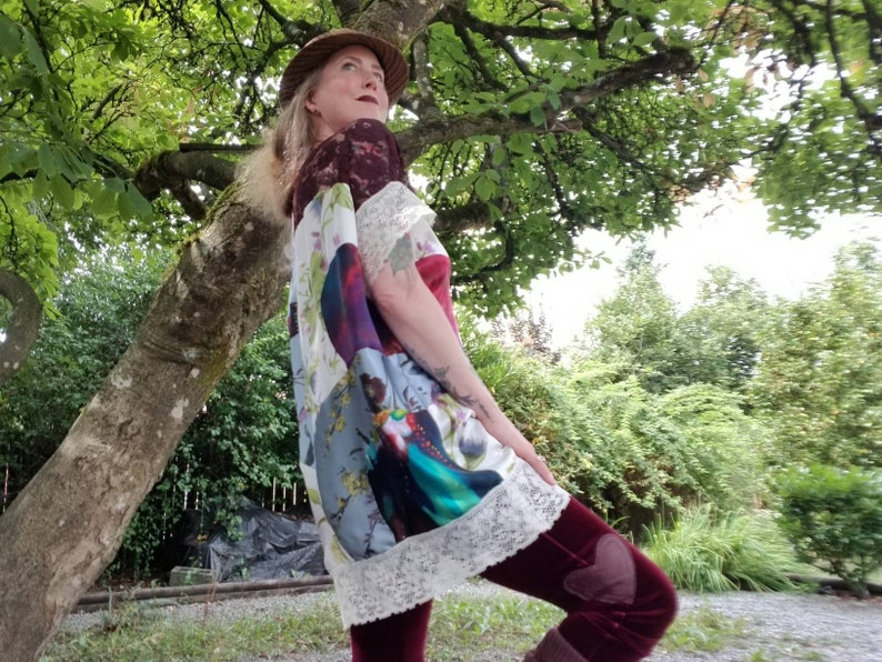Feel a luxurious countryside nostalgia as your eyes cascade over the layers of silk in this fully reversible tunic. Mixed silk floral prints, lace panels and vintage lace. Feel delighted + very loved when you slip her on!