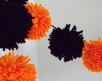 Orange and Black Pompom Garland | Halloween Pompom Bunting | Pompom Garland | Pompom Decoration | Halloween Decor | Mantle Garland