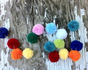 Mulit-Color Yarn PomPom Garland, Bright Color Pompom Decor, Christmas Pompoms, Handmade Garland, Nursery Decor, Yarn PomPom Garland, Baby