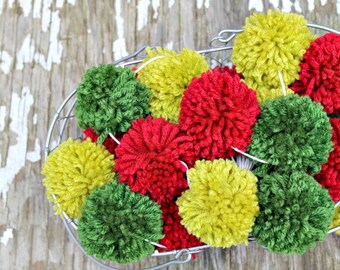 Christmas Garland, Red and Green Pom Pom, Christmas Banner, Tree Garland, Christmas Garlands, Christmas Decor, Holiday Decor, Buntings