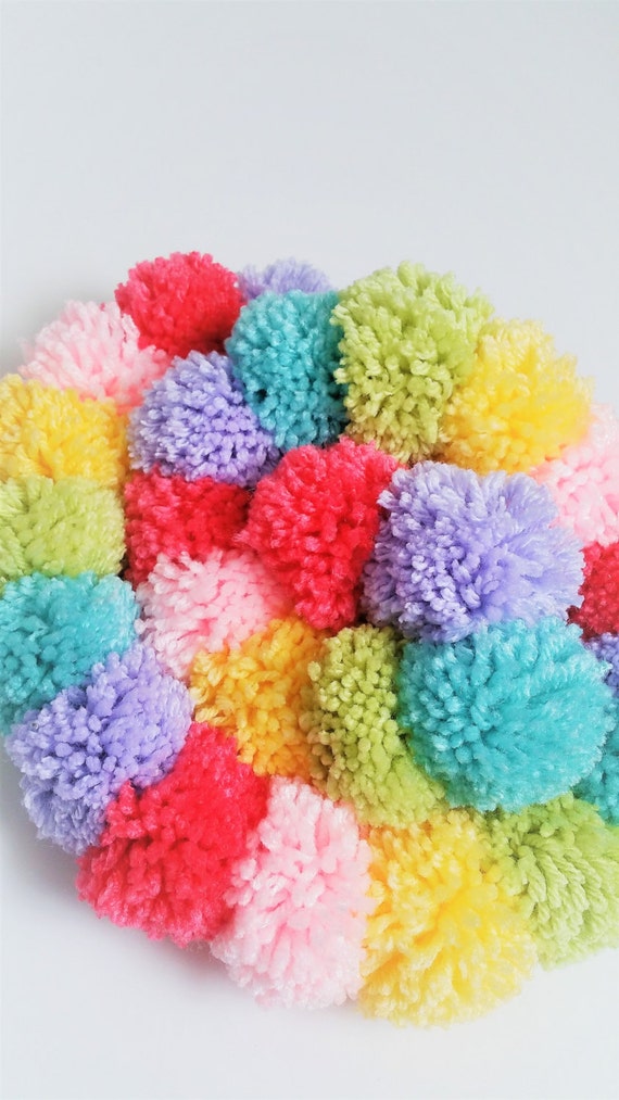 Pastel Christmas Yarn Pom Pom Garland | Large Pom Pom | Pompoms | Christmas Decor | Christmas Tree Garland | Christmas Bunting | Garland Il_570xn
