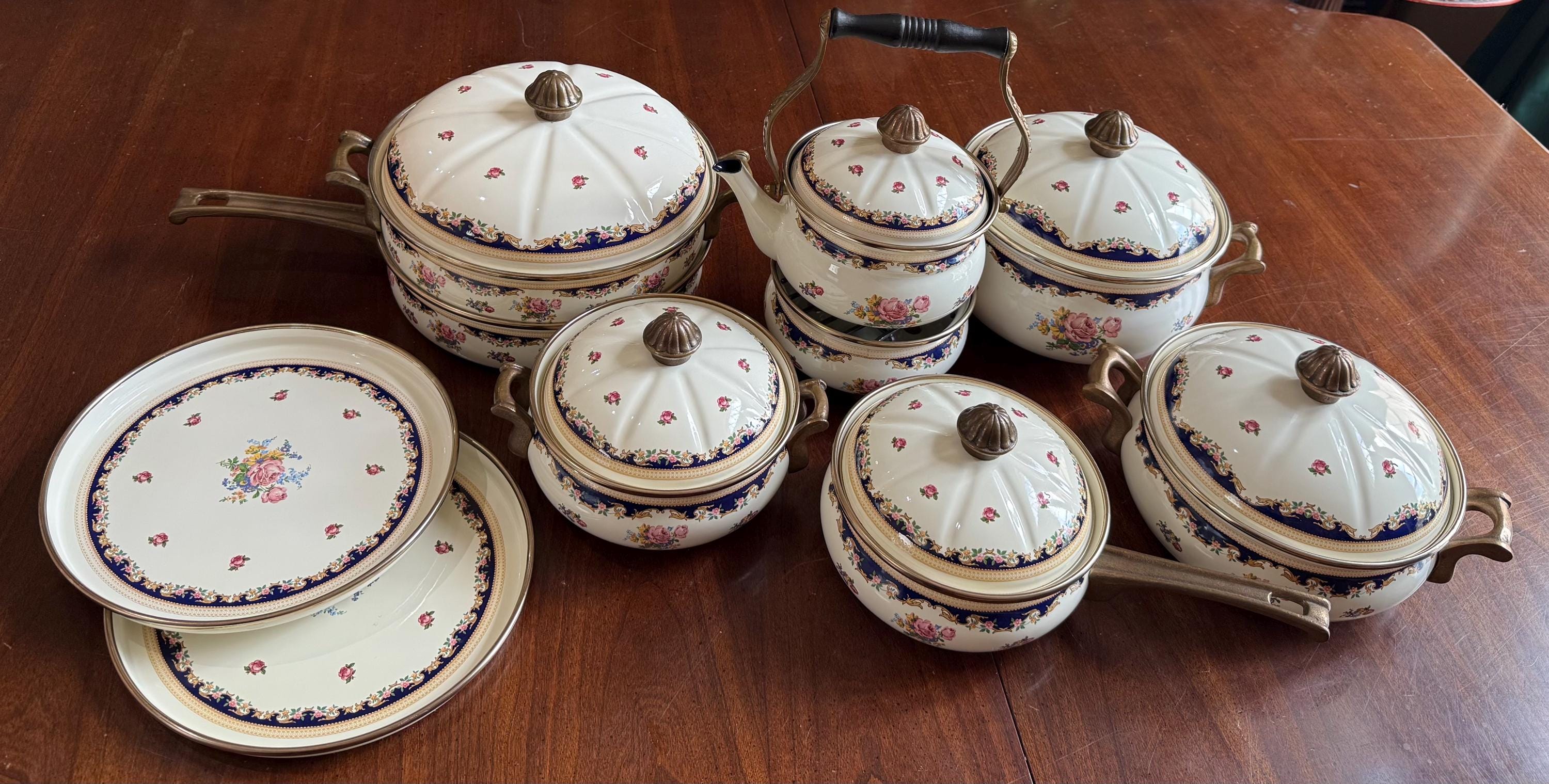 Ultra Rare! Vintage 1950's Asta Enamelware 17-piece Set – Pattern
