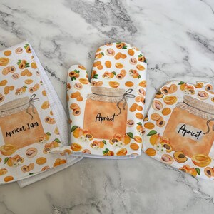 Set of 3 apricot themed kitchen textiles