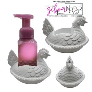 Farmhouse Chicken Hen on Nest Soap Holder - Vintage White image 1