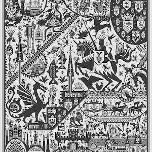 Peut inclure: Motif de point de croix noir et blanc sur le thème médiéval. Le dessin comprend un dragon, un chevalier à cheval, un château et les mots « believing » et « never stop ». L'œuvre est encadrée.