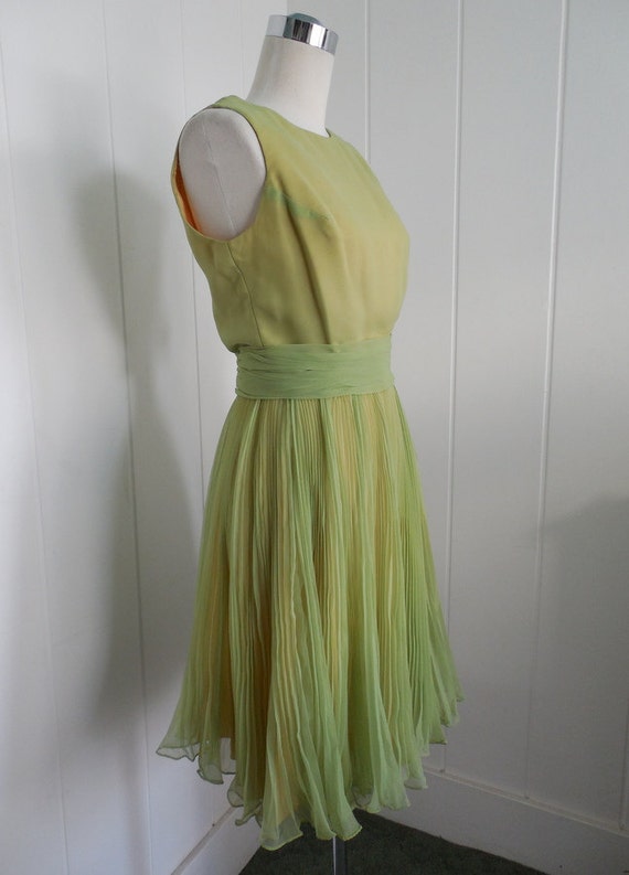 1960s Vintage Green Pleated Cocktail Dress by Bai… - image 4