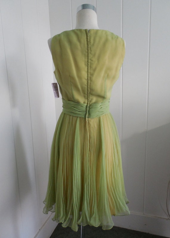 1960s Vintage Green Pleated Cocktail Dress by Bai… - image 5