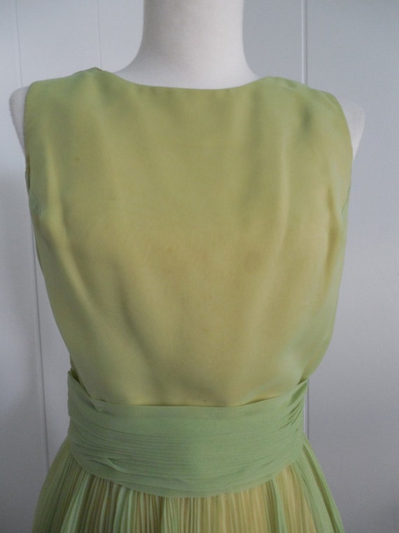 1960s Vintage Green Pleated Cocktail Dress by Bai… - image 3