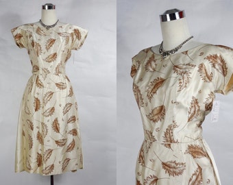 1950's Party Dress Vintage Brown Fall Leaves on Cream Taffeta