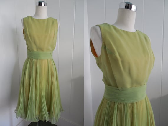1960s Vintage Green Pleated Cocktail Dress by Bai… - image 1