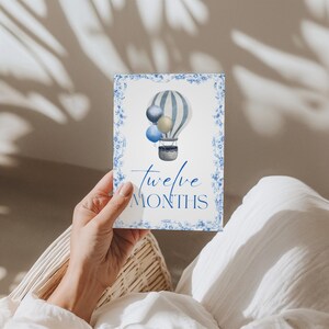 12 cartes jalons bébé garçon | Ensemble imprimé | Accessoires photo mensuels | Souvenir de première année | Nouveau-né à 1 an | Cadeau baby shower | Le Henri