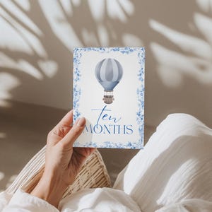 12 cartes jalons bébé garçon | Ensemble imprimé | Accessoires photo mensuels | Souvenir de première année | Nouveau-né à 1 an | Cadeau baby shower | Le Henri