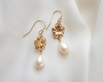 Gold Bridal Teardrop Freshwater Pearl Earrings, Summer Beach Wedding Jewelry, Gift for Bride, Gift for Her, Hawaiian Plumeria Flower