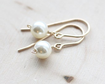 Tiny Gold Pearl Earrings, Simple Everyday Earrings, Sterling Silver Pearl Earrings, Ivory Swarovski Pearl, Bridal Earrings, Bridesmaid Gift