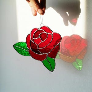 Red Rose Stained Glass Suncatcher - Romantic Window Hanging Floral Decor, Handmade Glass Flower Gift For Her Or Valentine’s Day