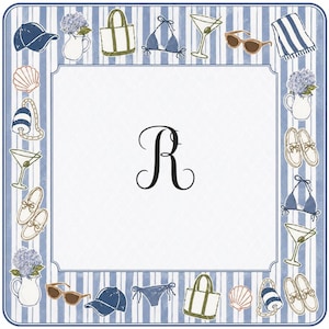 Puede incluir: Ilustraci&oacute;n cuadrada con un centro blanco y un borde a rayas azules y blancas. El borde presenta iconos con tem&aacute;tica de playa como un bikini, gafas de sol y una gorra de b&eacute;isbol. Una gran letra "R" elegante est&aacute; en el centro.