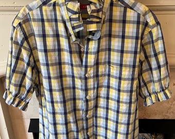 Izod reworked ruffle neck shirt