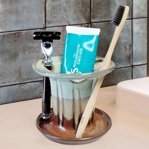 Toothbrush Holder Shaving Razor Stand Large Capacity 6 Slots Iron Red and Green Glaze EACH ONE UNIQUE