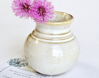 Mommy Pot Meaningful Miniature Pottery for Mother's Little Moments - Mini Flower Vase with Poem - Butter Cream Yellow