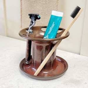 Toothbrush Holder for Bathroom Counter Large Capacity 6 Slots Razor Stand in Farmhouse Rust