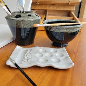 Painting Set - Palette, Painters Rinse Cup and Brush Caddy rest stand for Watercolor Painting Black White Speckle