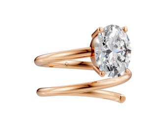 Twisted Oval Elegance: 2.02 CT Oval Lab Diamond Ring 14K Gold