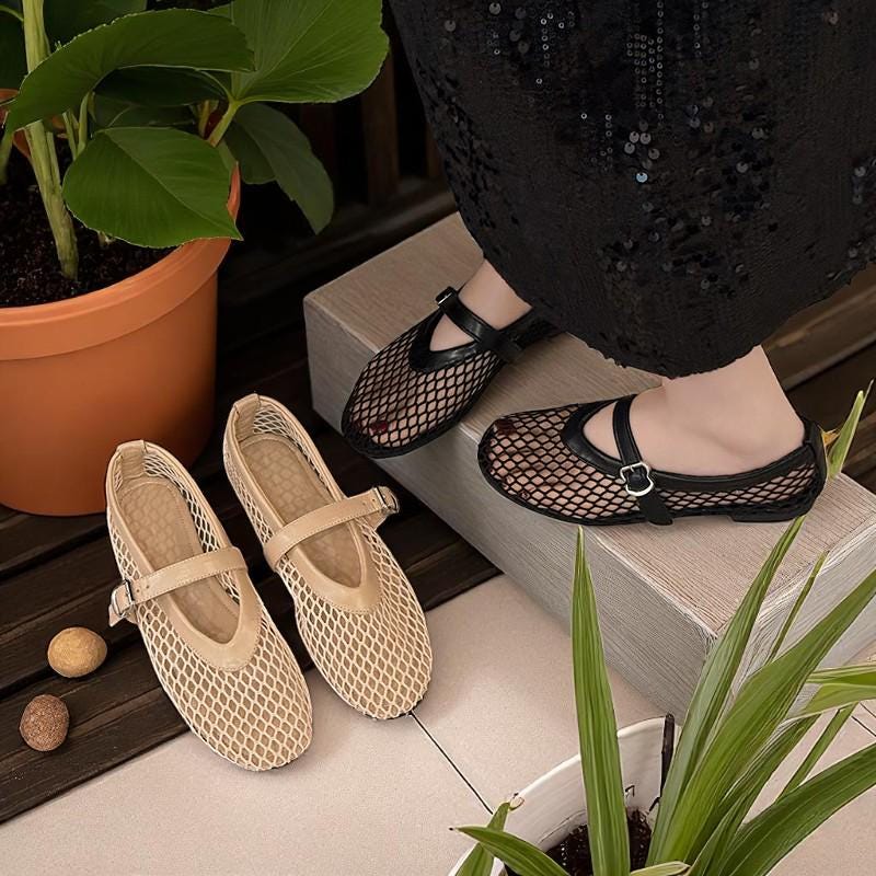 Damen Wohnungen - Runde Kappe, gerade Schnallen, lässige und bequeme Mary Jane Cut-out-Fischnetz-Schuhe