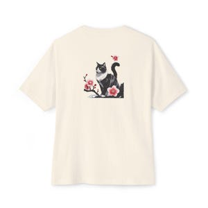 Japanese Cat Floral Oversized Tee, Soft Unisex T-Shirt, Casual Gift for Cat Lovers, Spring Attire, Cute Graphic Shirt