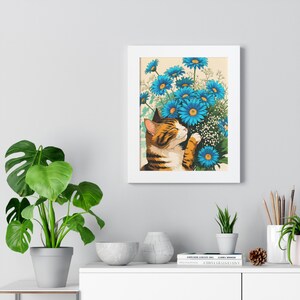 Stampa artistica di un gatto soriano, poster verticale incorniciato, decorazione per gli amanti dei gatti, decorazione murale con ortensie, complemento d'arredo accogliente, regalo per proprietari di gatti.