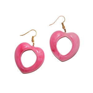 Vintage Pink Marble Heart Earrings - cute vintage kitschy kawaii heart hoops heart earrings vintage plastic marble fakelite pink pin up