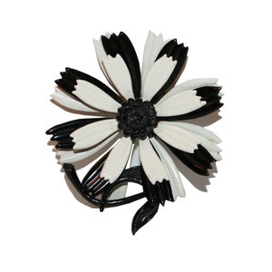 1960s Vintage Big Black and White Daisy Metal Flower Brooch Metal Rose Pin Brooch Yellow Rose Flower Floral Pin Jewelry Brooch image 1