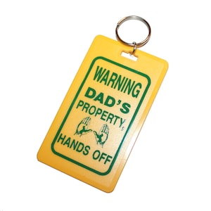 Llavero vintage grande de los 80 - Propiedad de papá - Tarjeta para papá, regalo para el día del padre, divertido llavero vintage para papá.