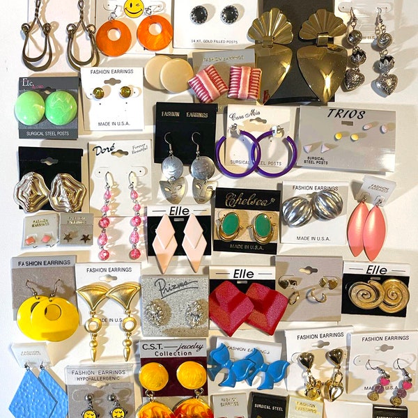 Wholesale Lot of Vintage Earrings - 60s 70s 80s 90s earrings - vintage metal plastic earrings closeout earrings costume earrings rhinestone