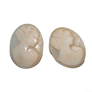 Vintage Shell Cameo Earrings - vintage shell cameo jewelry cameo earrings light pink tan cameo mother of pearl vintage shell mermaid
