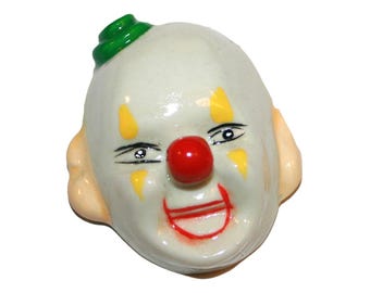 Vintage Clown Pin - vintage clown circus pin brooch clown lover clown gift kitschy clown kitsch vintage 80s collectible brooch pin