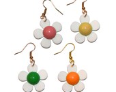 60s Inspired Daisy Earrings - Mod Vintage Inspired Mod Daisy
