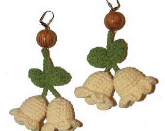 Big Knit Yellow Bellflower Oorbellen - zachte gebreide gehaakte oorbellen bloemenbloem oorbellen cottage kern grote oorbellen