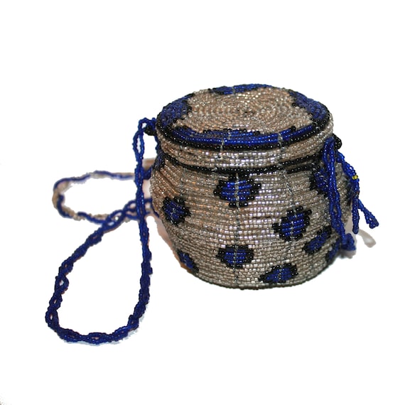 Vintage Beaded Purse - small beaded basket purse … - image 1