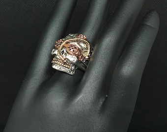 Anillos de calavera steampunk.