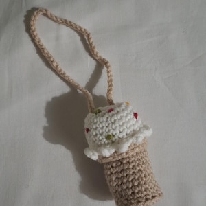 Bijou de sac crème glacée au crochet | de sac kawaii fait main | Cadeau amigurumi | Accessoires au crochet | cadeau pour elle | Breloque pour la rentrée des classes