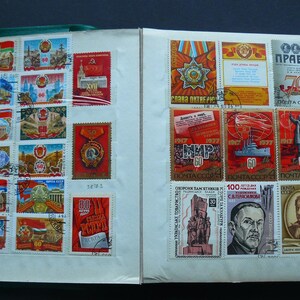 Sellos postales. Álbum antiguo de sellos de la URSS (aprox. 250 unidades).