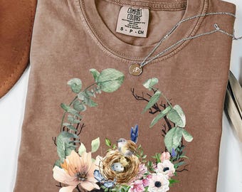 Comfort Colors Bird T-Shirt: Nature Lover Graphic Tee