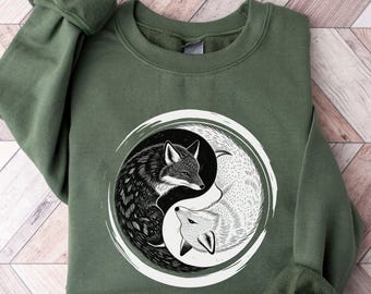 Räv Yin Yang-tröja, solmåne-tröja, häxig skogscore-hoodie, mystisk djurgrafik-tröja, estetisk tröja med mörk akademisk naturcore